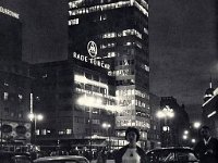 Trg Republike (današnji Trg bana Jelačića) 1960-ih godina, noću.jpg
